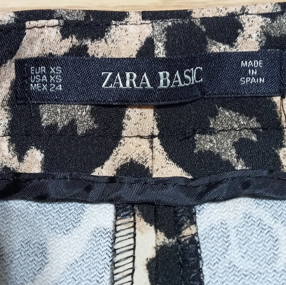 Zara leopard cropped pants. Size xs. EUC. - Picture 2 of 11